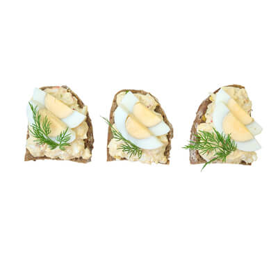 dřevorubecký chléb s vaječnou pomazánkou